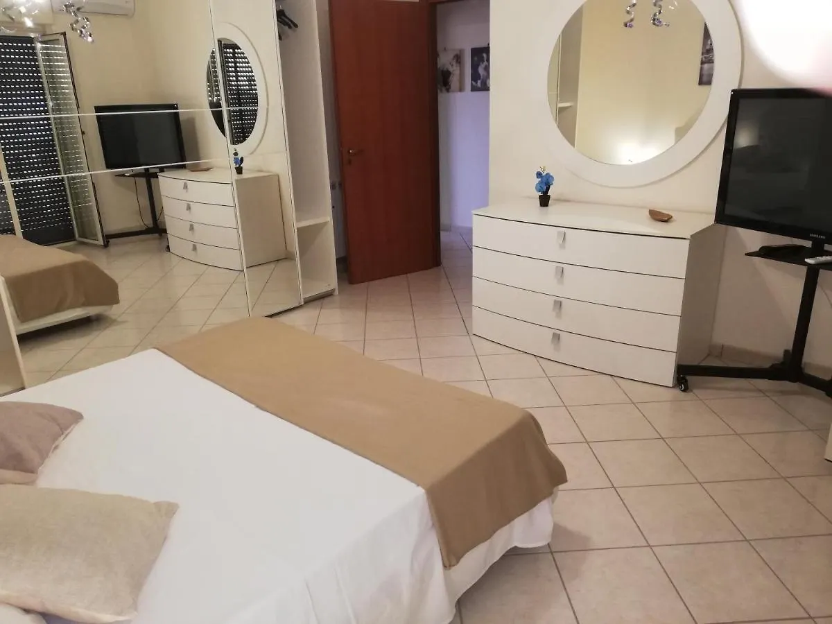 Il Posto Giusto Apartment Messina Italy